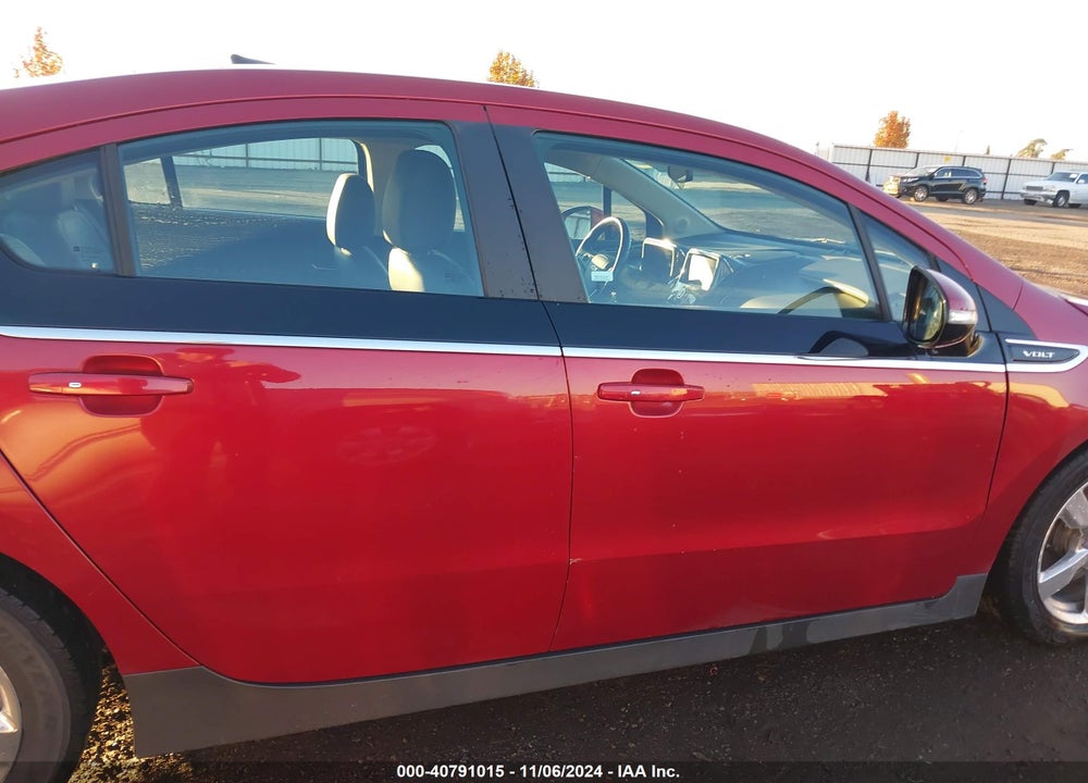 2014 CHEVROLET VOLT VIN: 1G1RD6E40EU174492