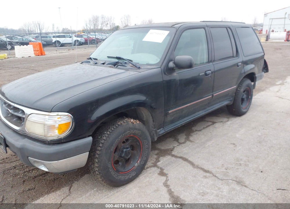 2000 FORD EXPLORER XLT VIN: 1FMZU73X5YZB68877