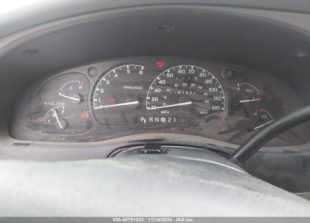 2000 FORD EXPLORER XLT VIN: 1FMZU73X5YZB68877