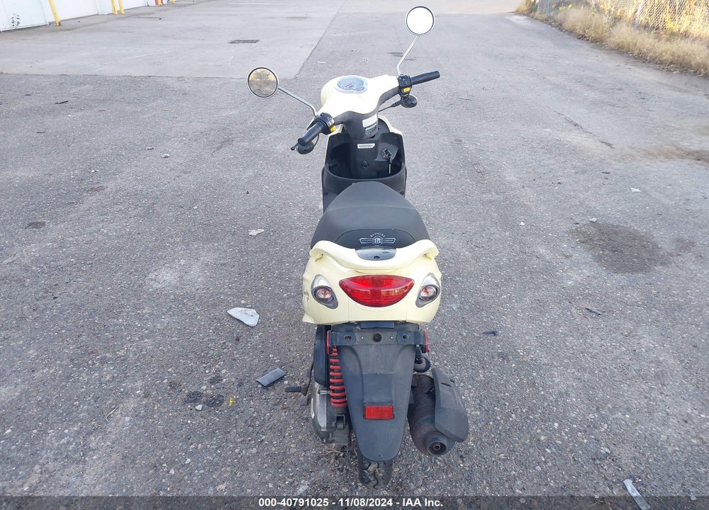 2006 GENUINE SCOOTER CO. BUDDY 50 VIN: RFVPAP5A661000146
