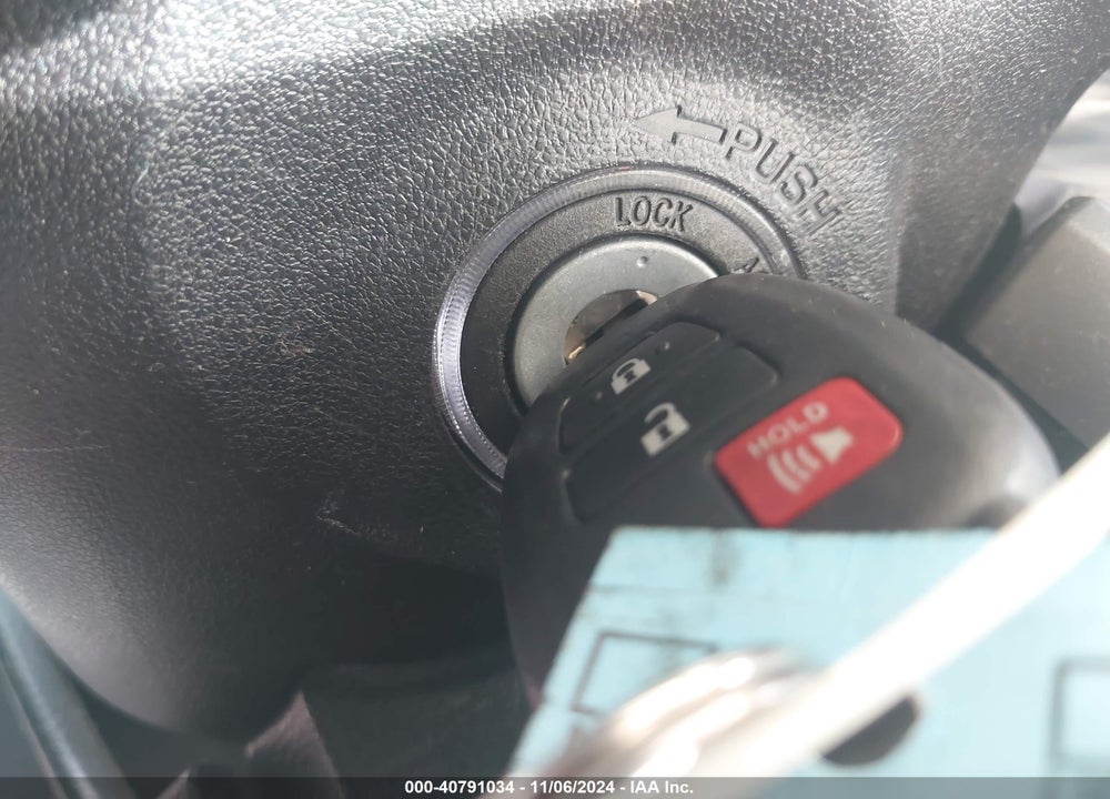 2018 TOYOTA RAV4 LE VIN: JTMZFREV0JJ749293