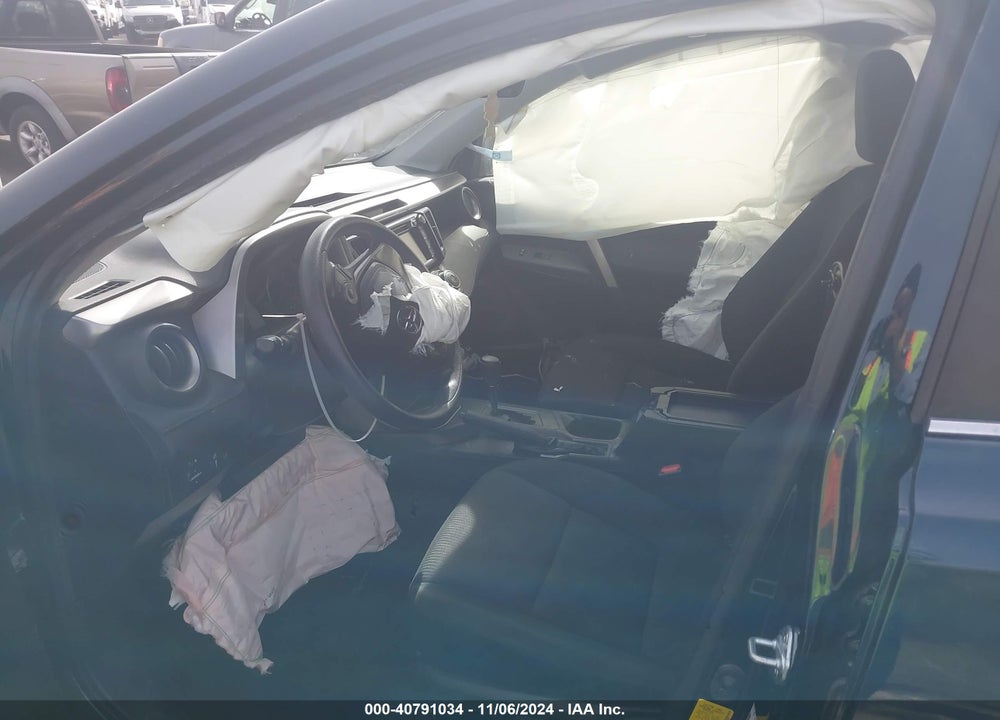 2018 TOYOTA RAV4 LE VIN: JTMZFREV0JJ749293