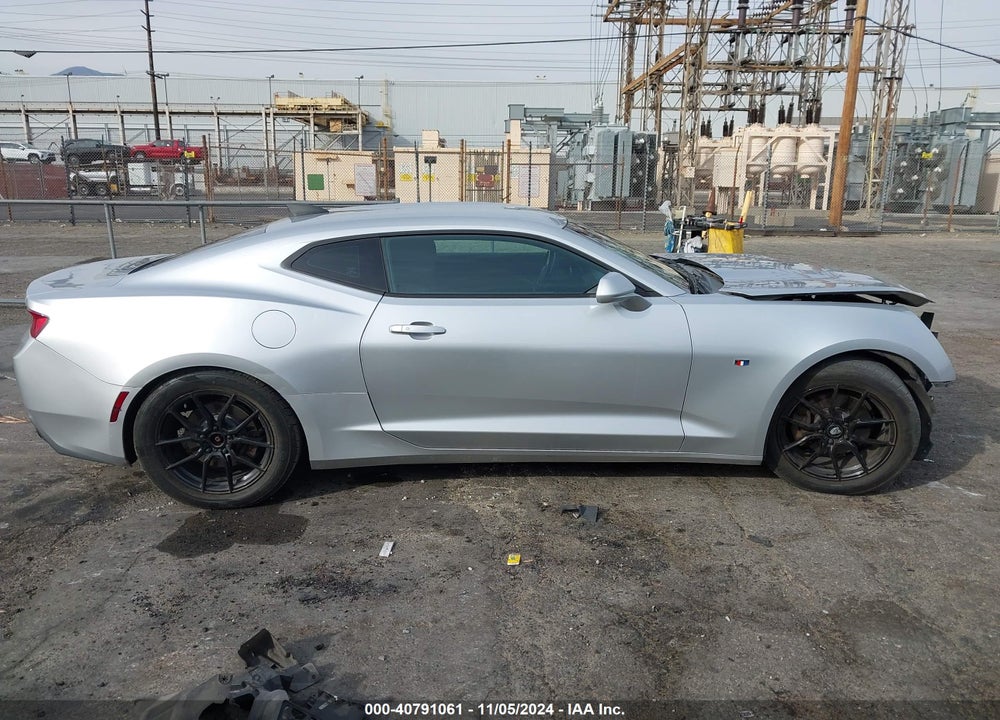 2018 CHEVROLET CAMARO VIN: 1G1FB1RX2J0117129
