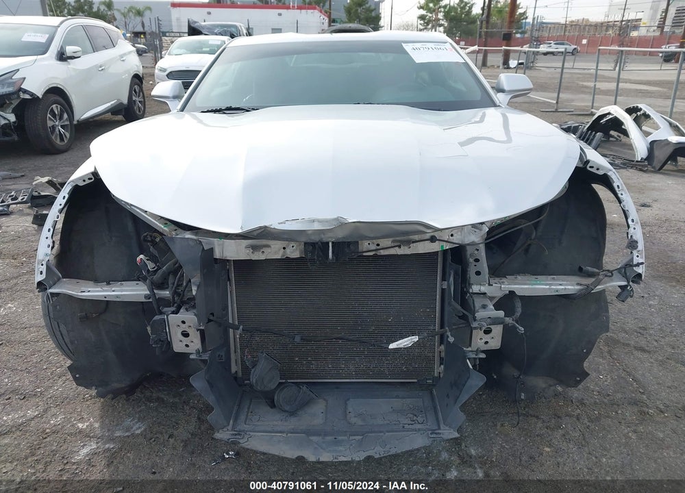 2018 CHEVROLET CAMARO VIN: 1G1FB1RX2J0117129