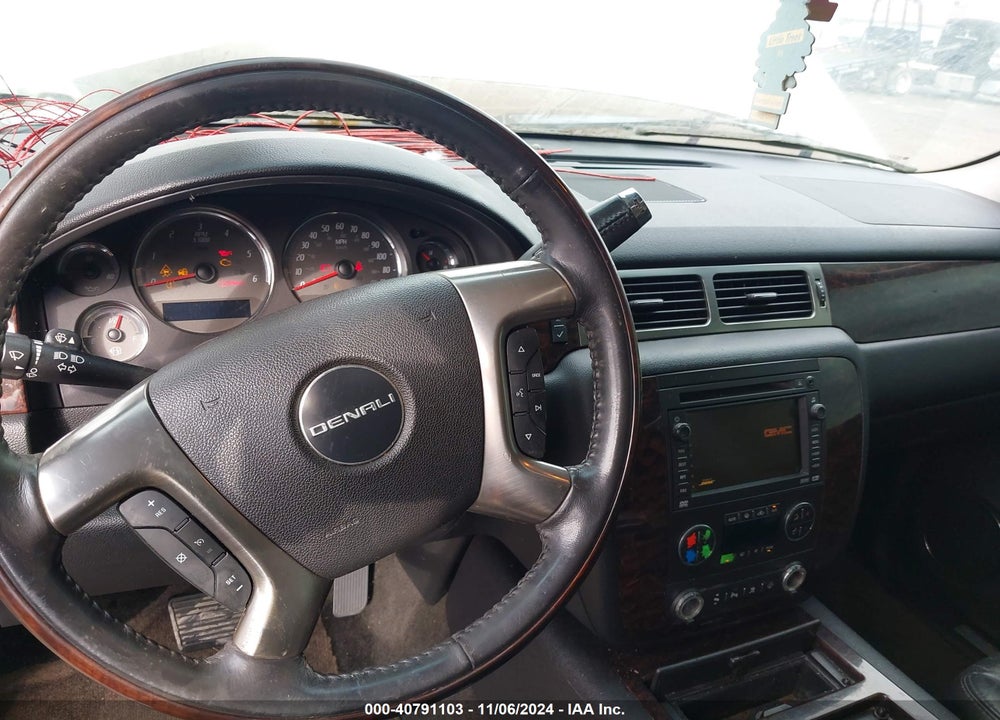 2007 GMC YUKON XL 1500 DENALI VIN: 1GKFK66817J244883