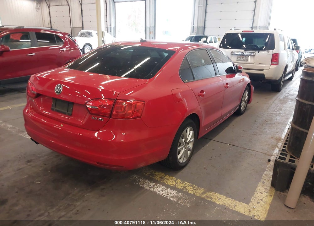 2011 VOLKSWAGEN JETTA 2.5L SE VIN: 3VWDZ7AJ8BM084427