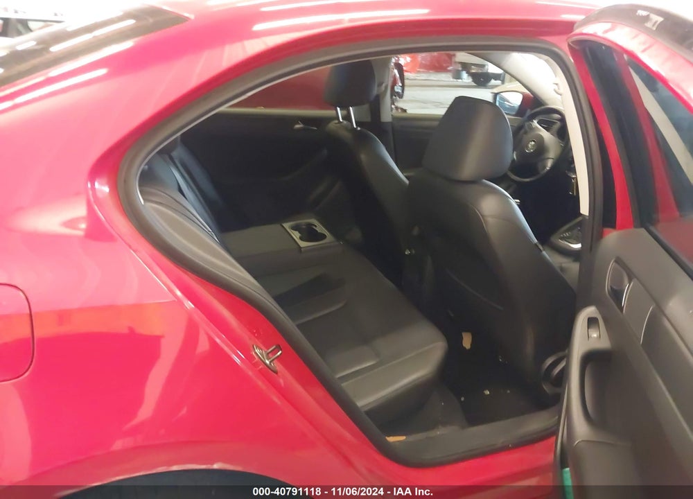 2011 VOLKSWAGEN JETTA 2.5L SE VIN: 3VWDZ7AJ8BM084427