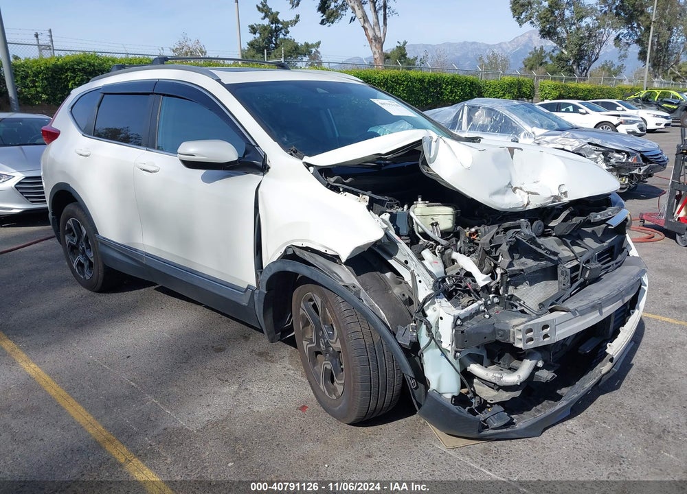 2018 HONDA CR-V TOURING VIN: 2HKRW2H93JH602643