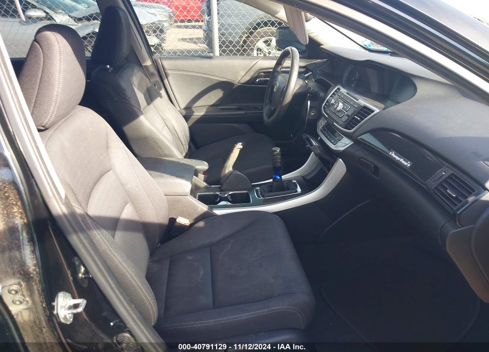 2013 HONDA ACCORD SPORT VIN: 1HGCR2E52DA240073