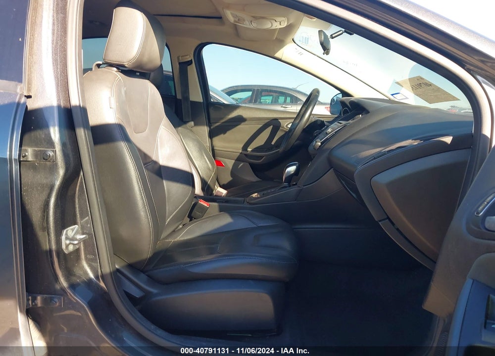 2016 FORD FOCUS SE VIN: 1FADP3F2XGL328757