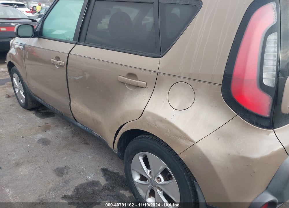 2014 KIA SOUL VIN: KNDJN2A24E7105396