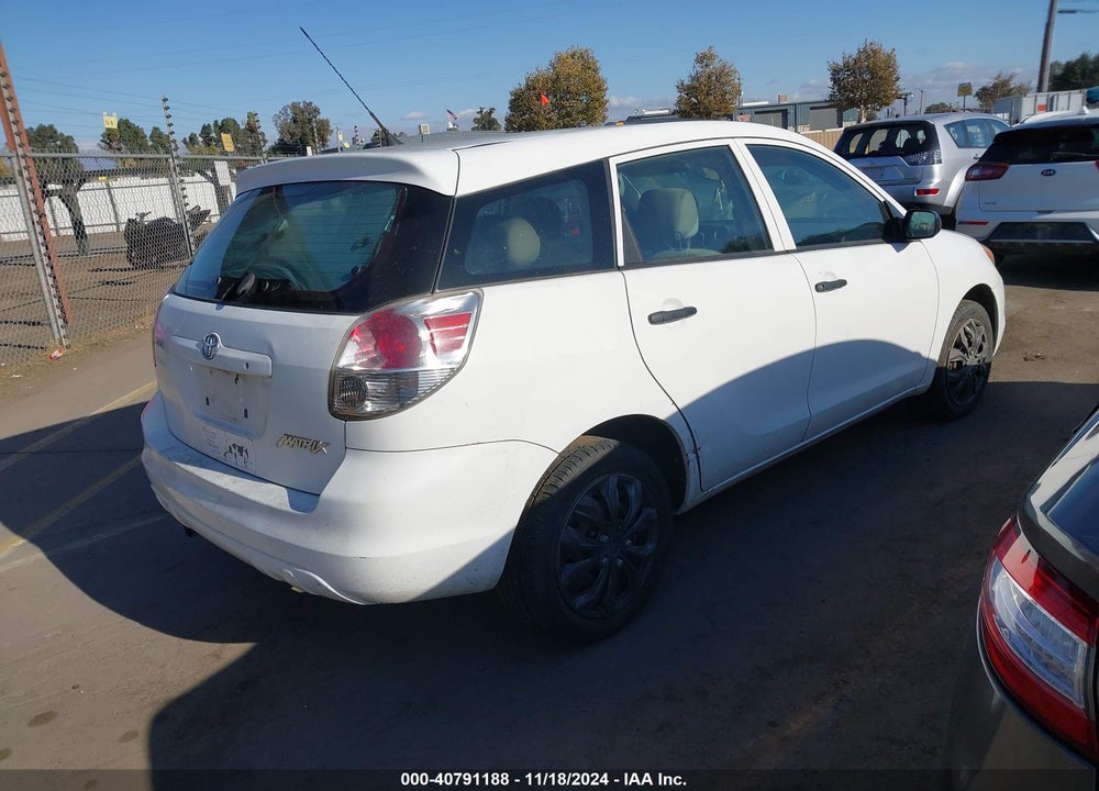 2005 TOYOTA MATRIX VIN: 2T1KR32E25C553402