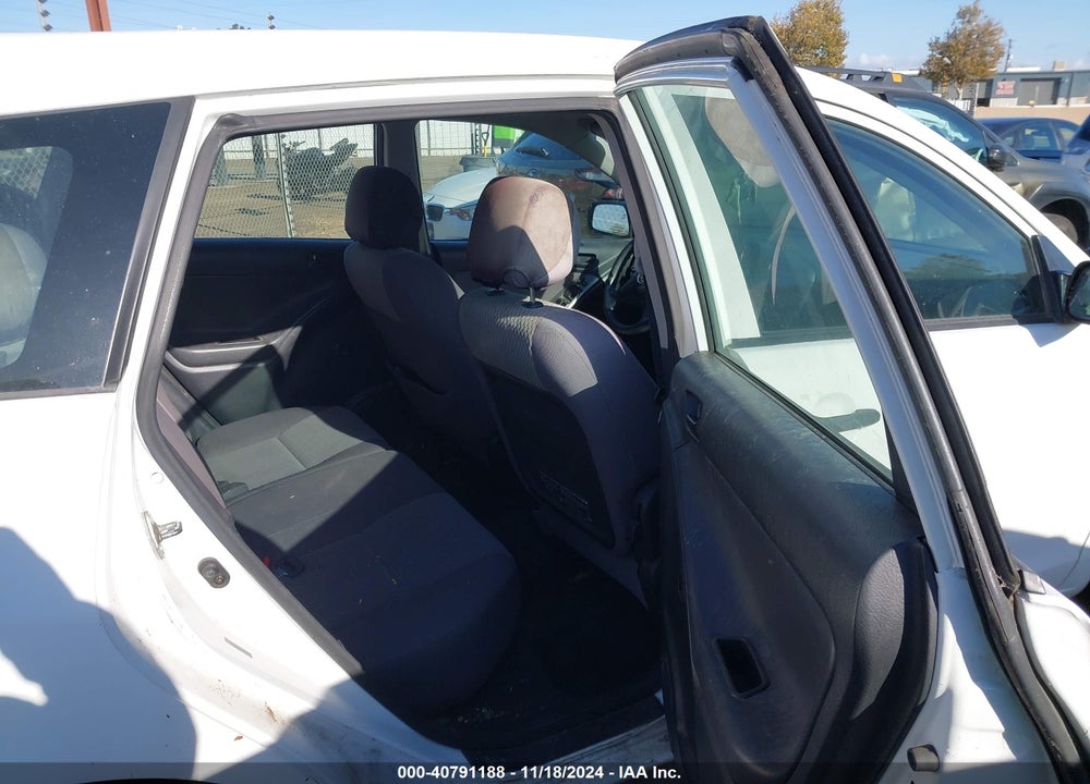 2005 TOYOTA MATRIX VIN: 2T1KR32E25C553402