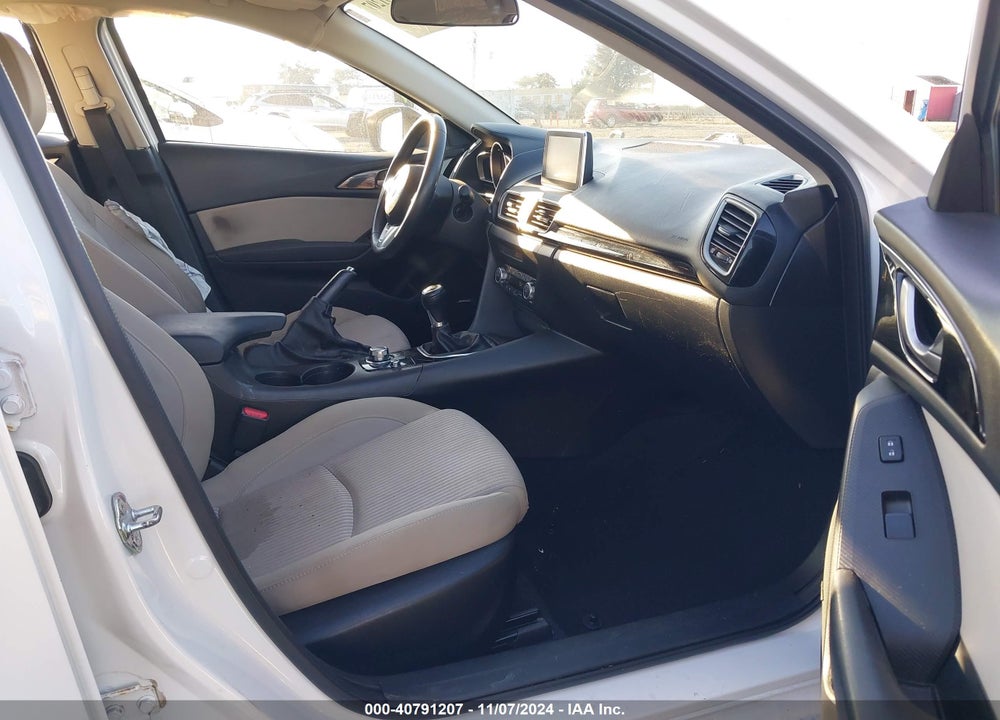2015 MAZDA MAZDA3 VIN: JM1BM1L78F1236829