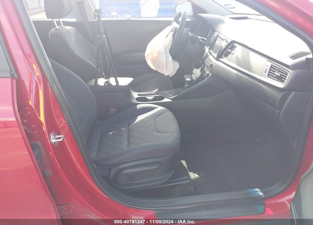 2018 KIA NIRO LX VIN: KNDCB3LC8J5124455