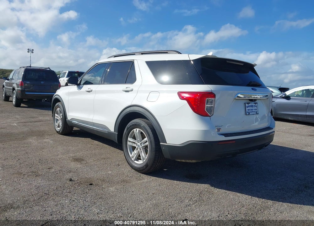 2023 FORD EXPLORER XLT VIN: 1FMSK7DH1PGA38104