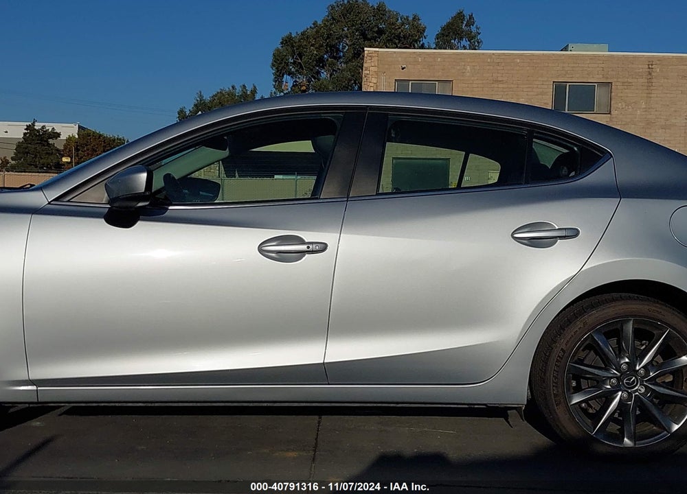 2018 MAZDA 3 TOURING VIN: 3MZBN1V36JM199134