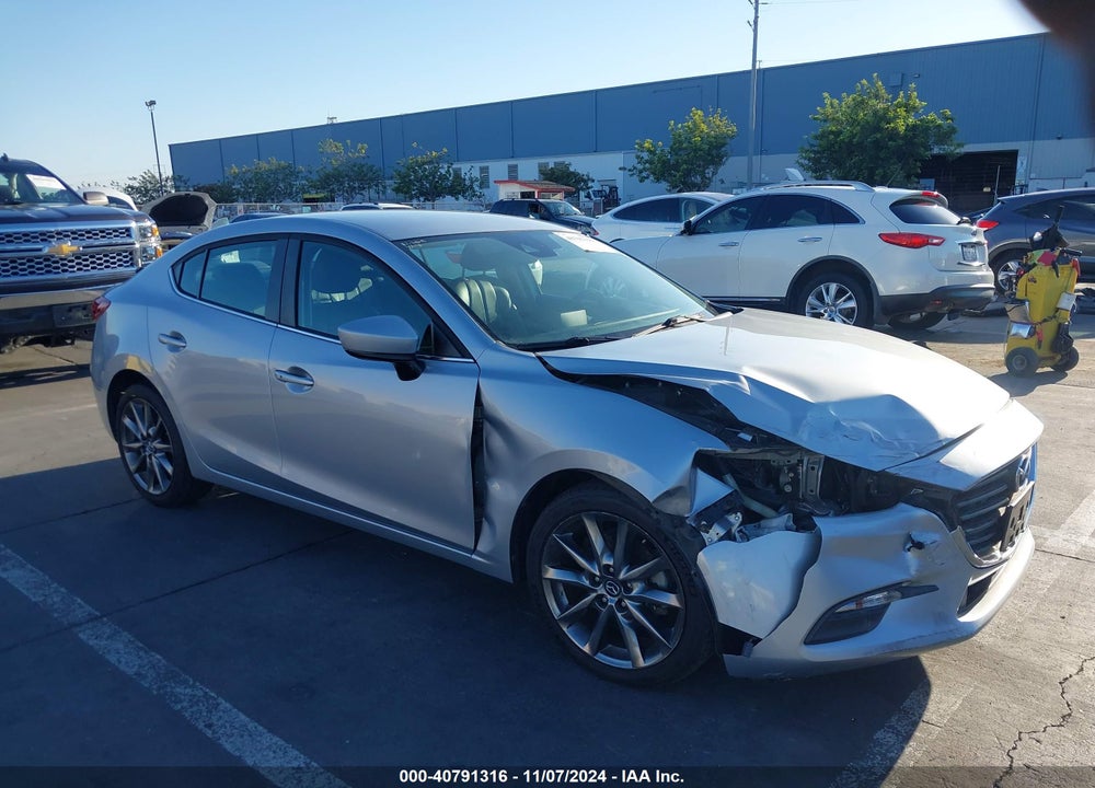 2018 MAZDA 3 TOURING VIN: 3MZBN1V36JM199134