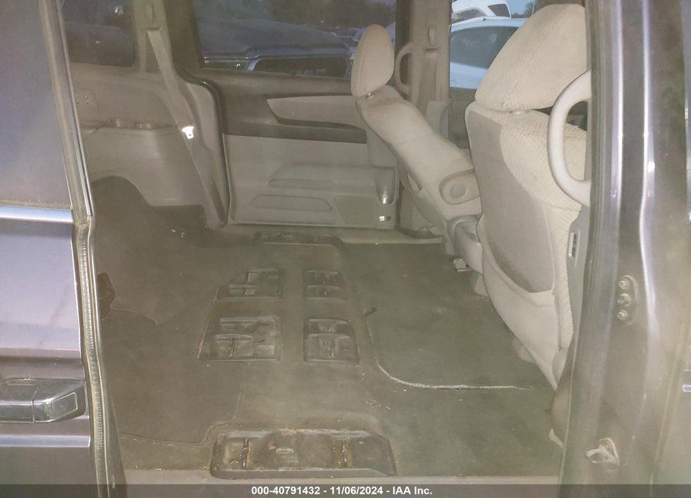 2016 HONDA ODYSSEY SE VIN: 5FNRL5H38GB108890