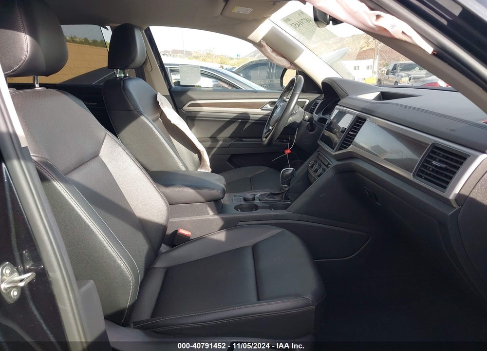 2019 VOLKSWAGEN ATLAS 3.6L V6 SE W/TECHNOLOGY VIN: 1V2UR2CA7KC571251
