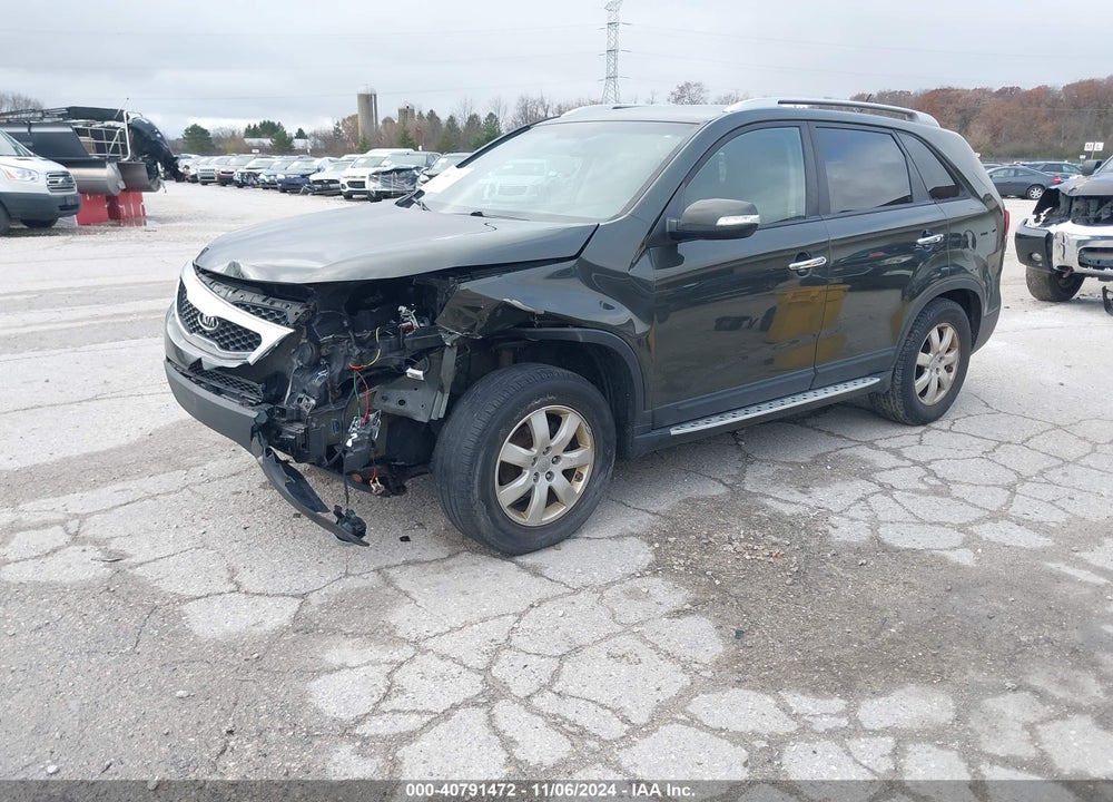 2013 KIA SORENTO LX VIN: 5XYKT4A66DG319865