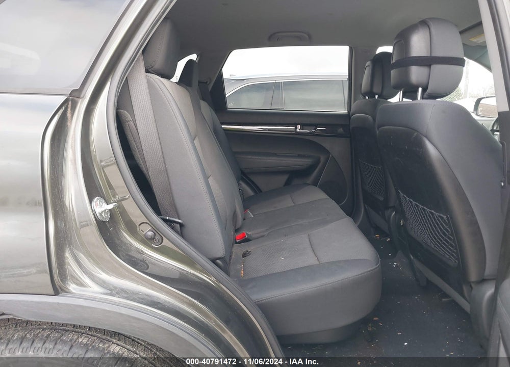 2013 KIA SORENTO LX VIN: 5XYKT4A66DG319865
