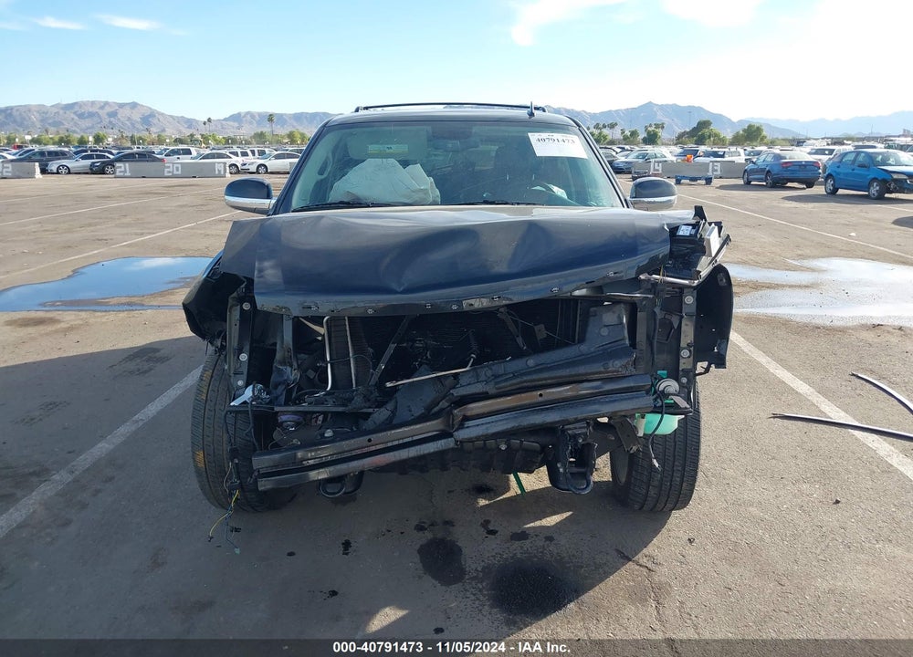 2011 CADILLAC ESCALADE PREMIUM VIN: 1GYS3CEFXBR135283