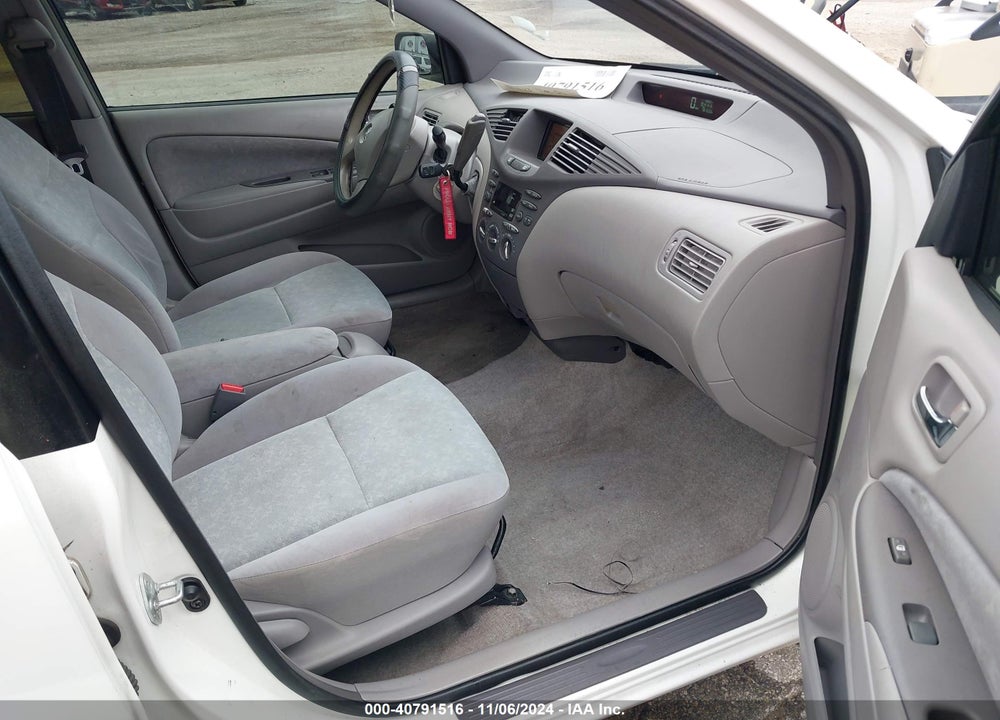 2001 TOYOTA PRIUS VIN: JT2BK12U910012666