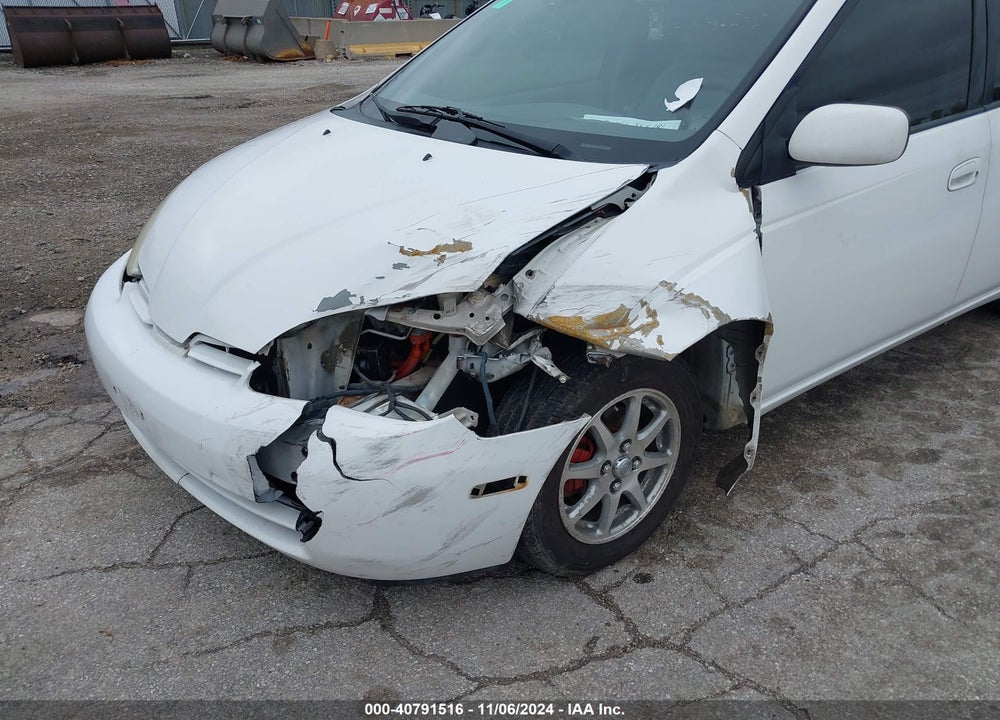 2001 TOYOTA PRIUS VIN: JT2BK12U910012666