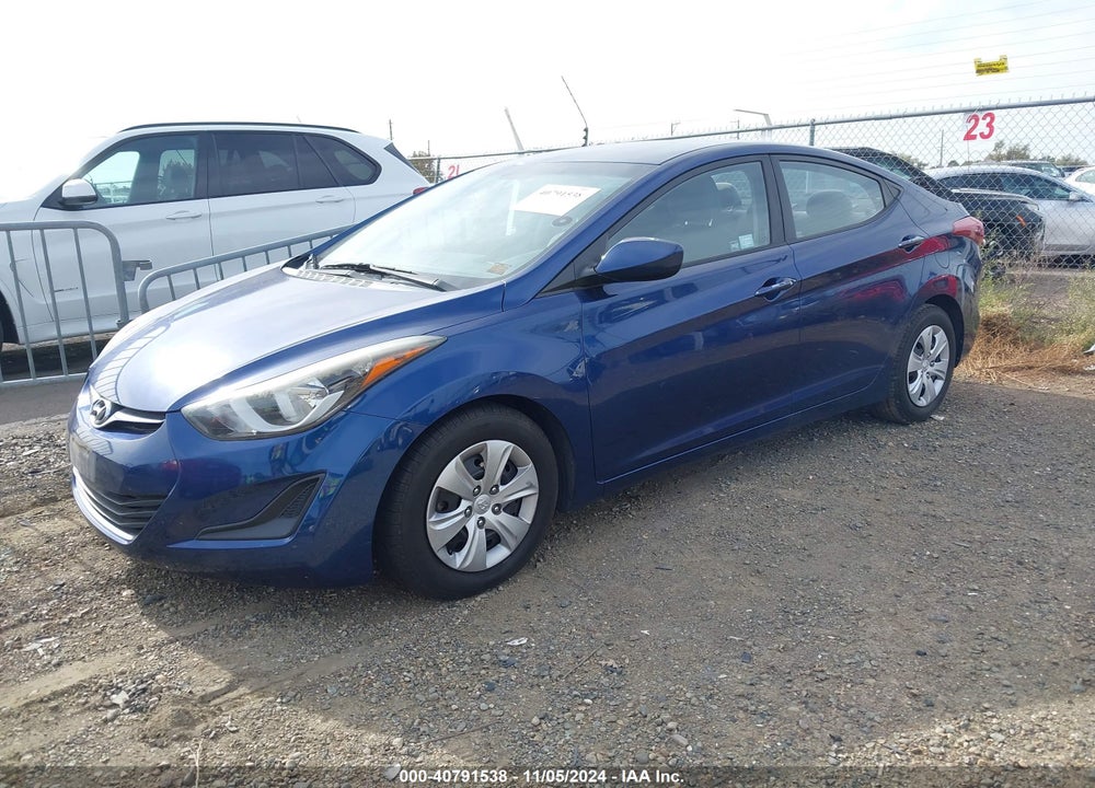 2016 HYUNDAI ELANTRA SE VIN: 5NPDH4AE8GH687057