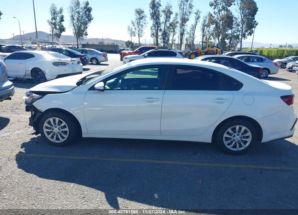 2019 KIA FORTE FE VIN: 3KPF24AD4KE073962