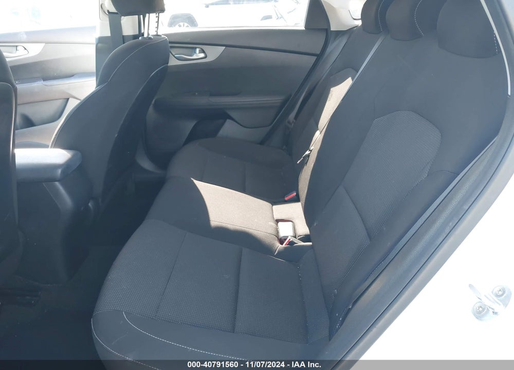 2019 KIA FORTE FE VIN: 3KPF24AD4KE073962