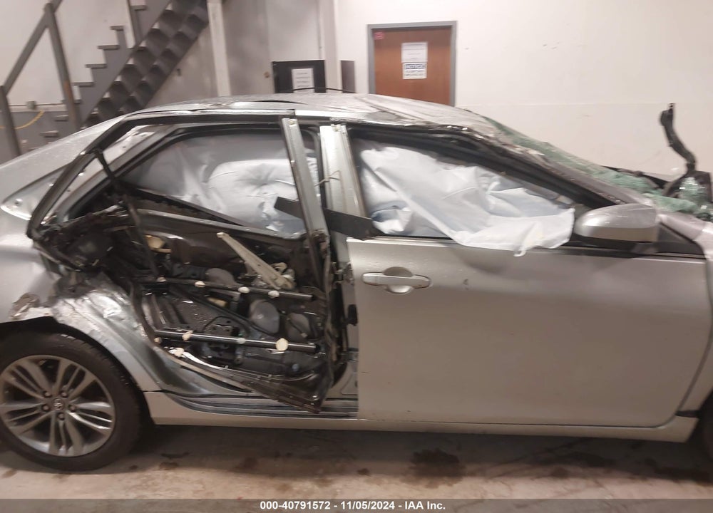 2017 TOYOTA CAMRY SE VIN: 4T1BF1FK4HU303448
