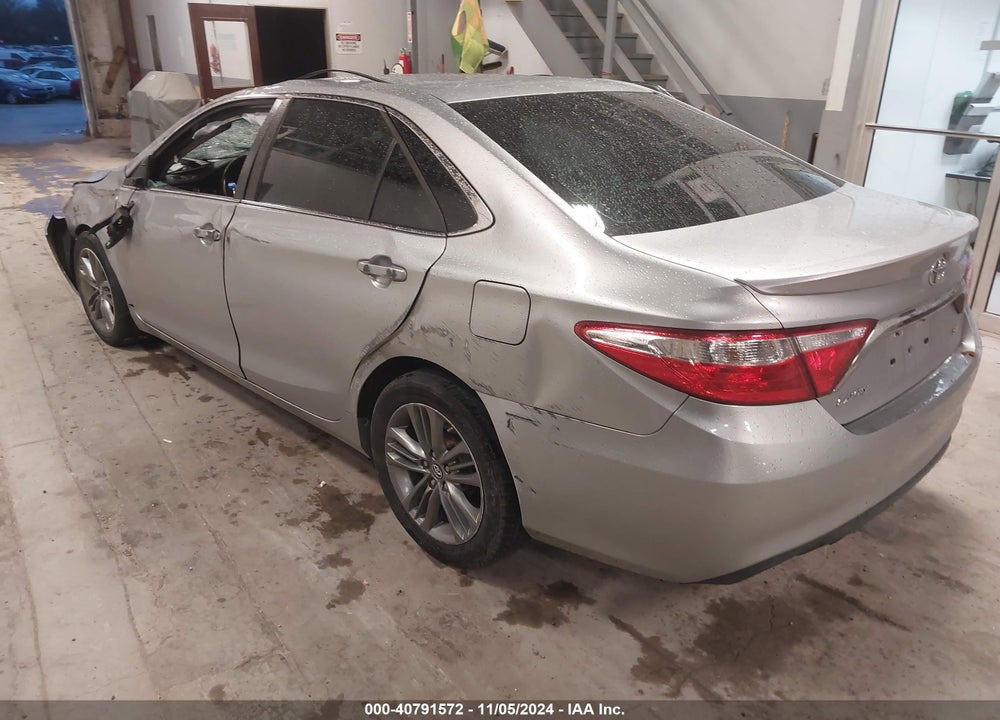 2017 TOYOTA CAMRY SE VIN: 4T1BF1FK4HU303448