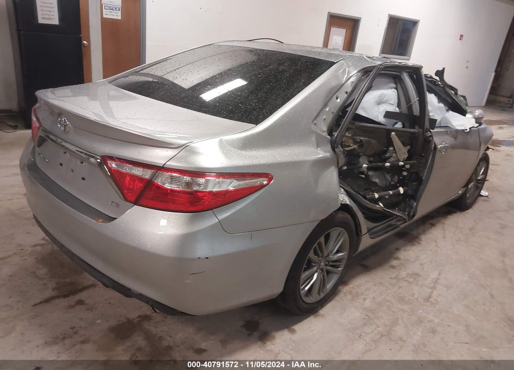 2017 TOYOTA CAMRY SE VIN: 4T1BF1FK4HU303448