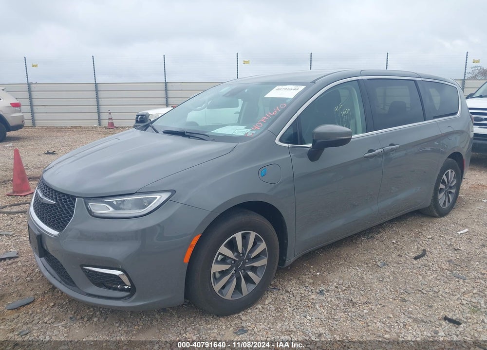 2023 CHRYSLER PACIFICA HYBRID TOURING L VIN: 2C4RC1L7XPR562243