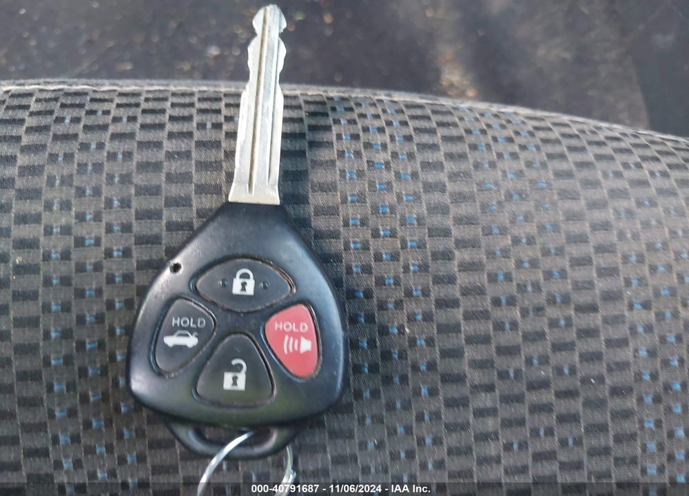 2012 TOYOTA COROLLA S VIN: 2T1BU4EE2CC880556