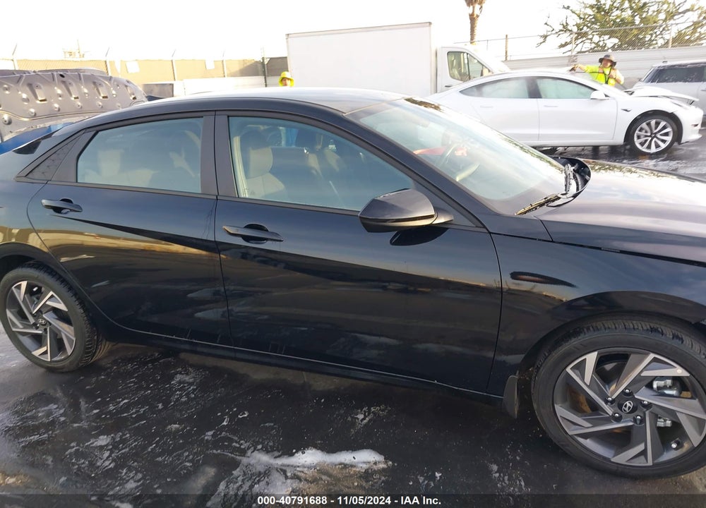 2025 HYUNDAI ELANTRA SEL SPORT VIN: KMHLM4DG2SU864054