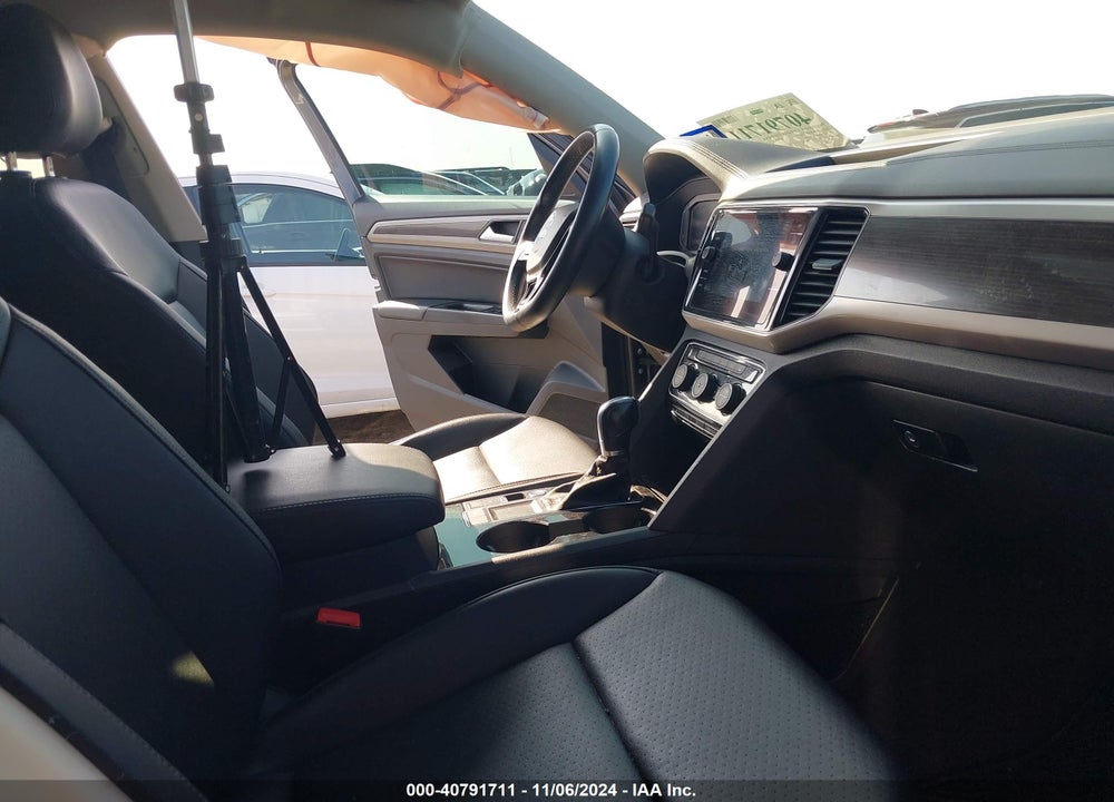 2019 VOLKSWAGEN ATLAS 3.6L V6 SEL R-LINE VIN: 1V2SR2CA4KC561610