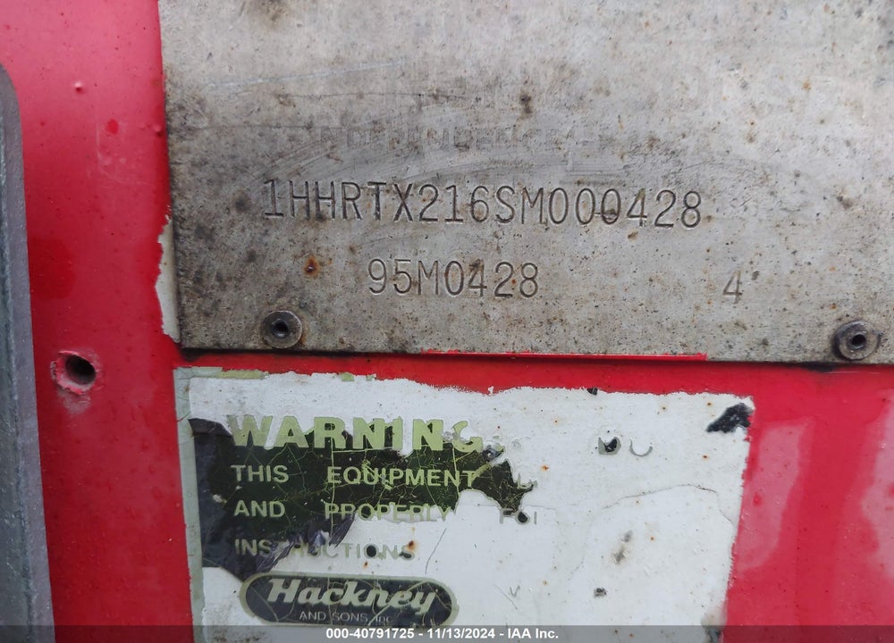 1995 HACKNEY & SONS RTX16 VIN: 1HHRTX216SM000428