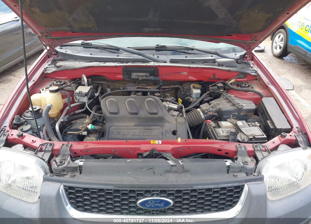 2004 FORD ESCAPE XLT VIN: 1FMCU03104KA15402