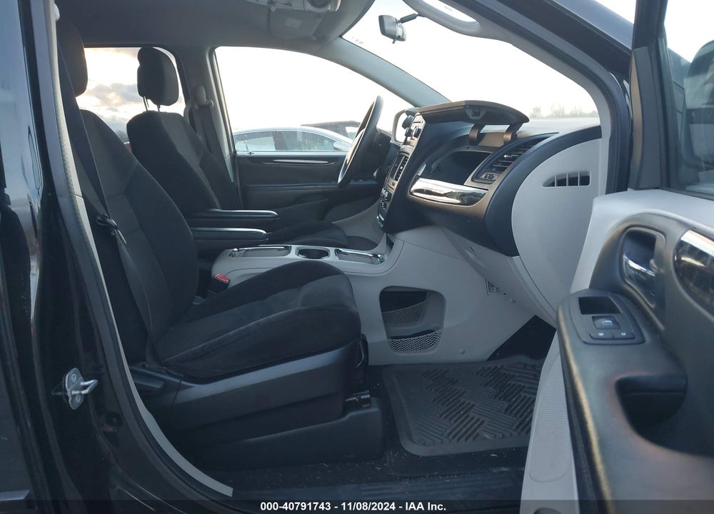 2014 DODGE GRAND CARAVAN SXT VIN: 2C4RDGCGXER392141