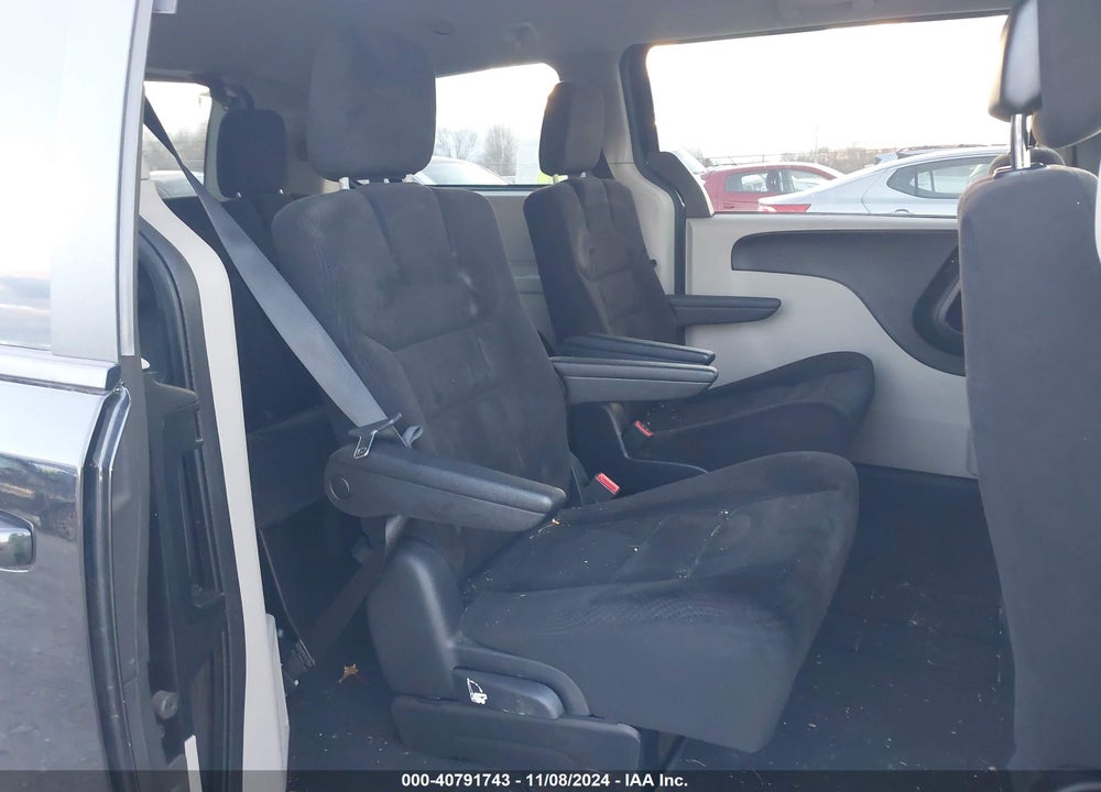2014 DODGE GRAND CARAVAN SXT VIN: 2C4RDGCGXER392141