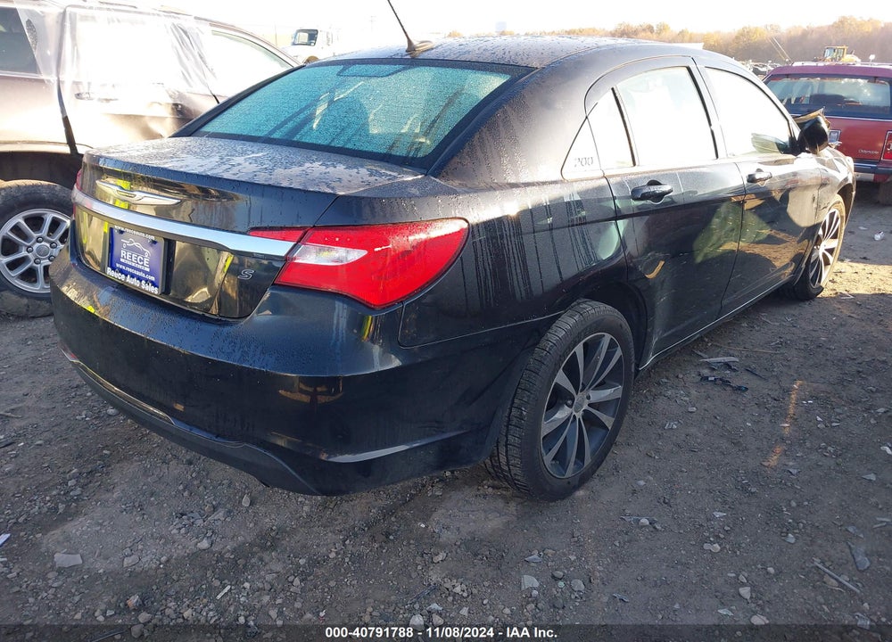 2011 CHRYSLER 200 S VIN: 1C3BC8FG7BN597368
