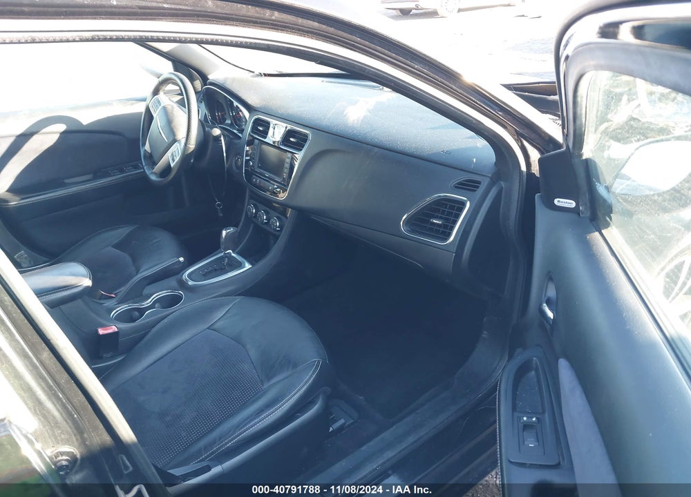 2011 CHRYSLER 200 S VIN: 1C3BC8FG7BN597368