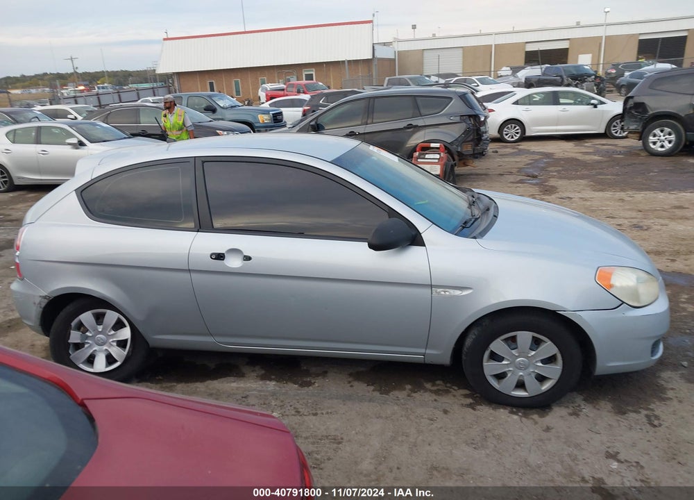 2007 HYUNDAI ACCENT GS VIN: KMHCM36C37U002103