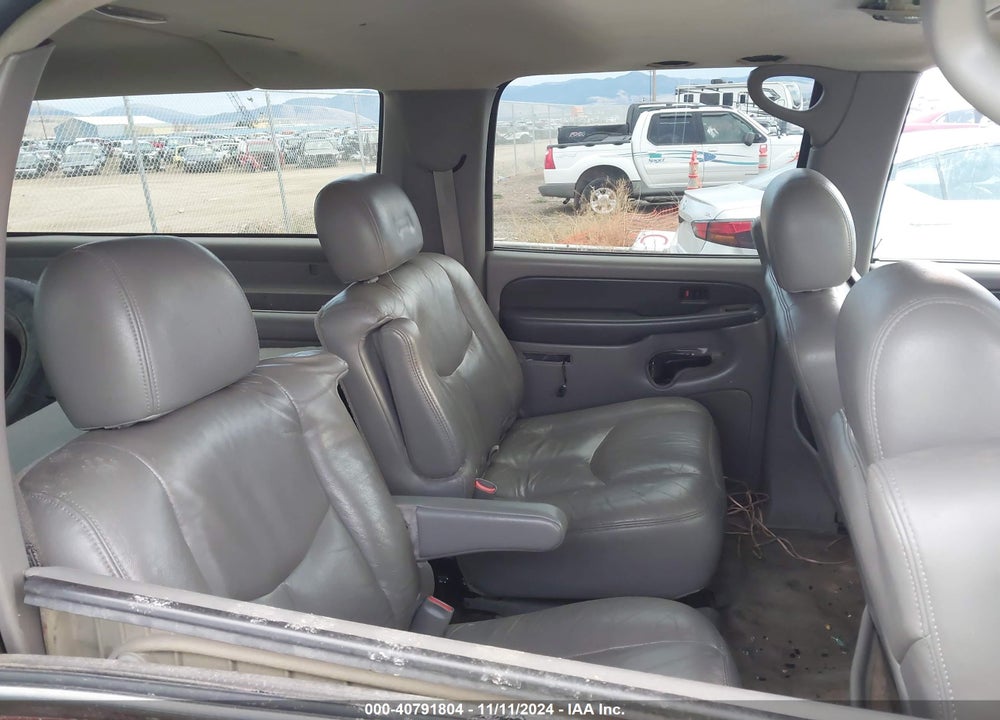 2003 CHEVROLET SUBURBAN 1500 LT VIN: 1GNFK16Z93J248365