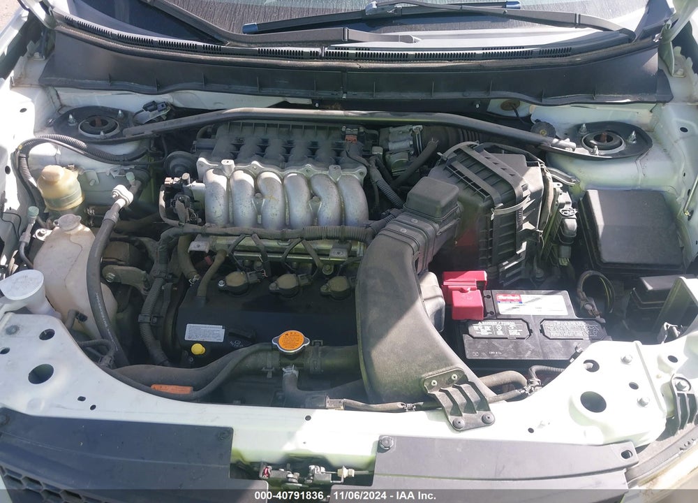 2007 MITSUBISHI OUTLANDER ES/LS VIN: JA4MS31XX7Z011824