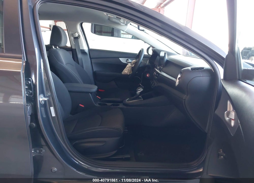 2024 KIA FORTE LXS VIN: 3KPF24ADXRE803187