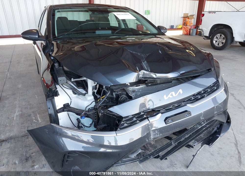 2024 KIA FORTE LXS VIN: 3KPF24ADXRE803187